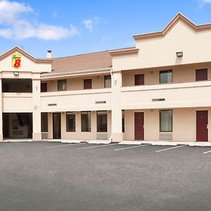 Super 8 By Wyndham Rahway/Newark